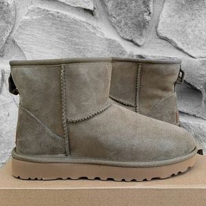 UGG Australia Boots Classic Mini II